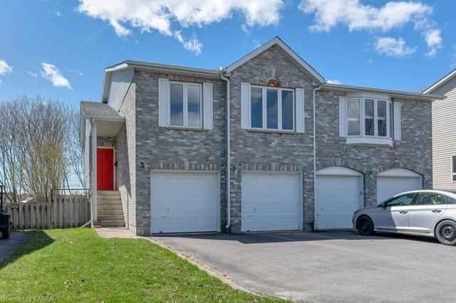 833 Edgar Street, House semidetached with 3 bedrooms, 2 bathrooms and 6 parking in Kingston ON | Image 1