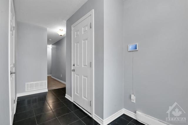 1887 Maple Grove Road, Townhouse with 2 bedrooms, 2 bathrooms and 3 parking in Ottawa ON | Image 4