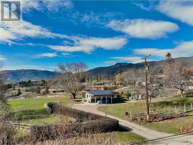 303 Hyslop Drive, House detached with 3 bedrooms, 1 bathrooms and null parking in Okanagan Similkameen F BC | Image 1