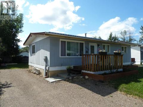 5303 Tamarack Crescent, House detached with 3 bedrooms, 1 bathrooms and null parking in Northern Rockies BC | Card Image