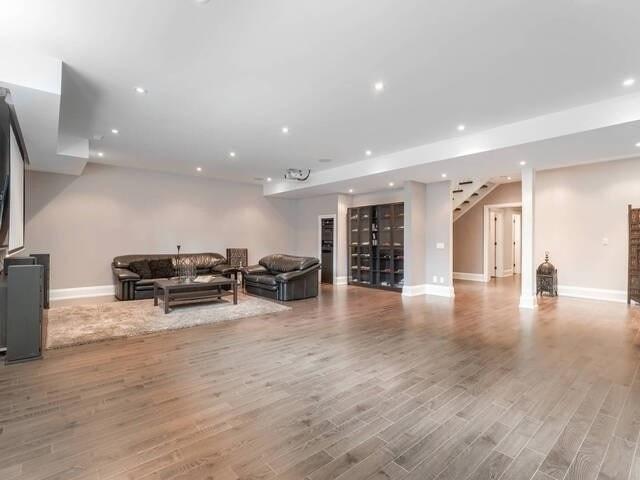 568 Lynd Ave, House detached with 3 bedrooms, 4 bathrooms and 7 parking in Mississauga ON | Image 20