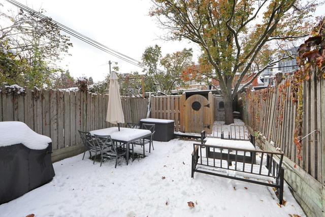 220 Ontario St, House attached with 3 bedrooms, 2 bathrooms and 1 parking in Toronto ON | Image 18