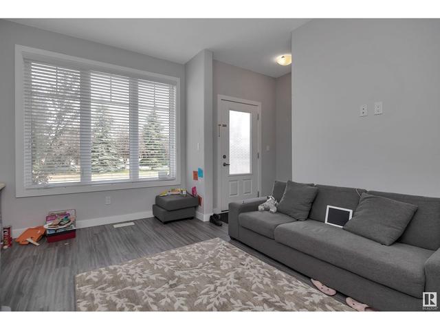 16309 100 Av Nw, House attached with 3 bedrooms, 2 bathrooms and null parking in Edmonton AB | Image 34