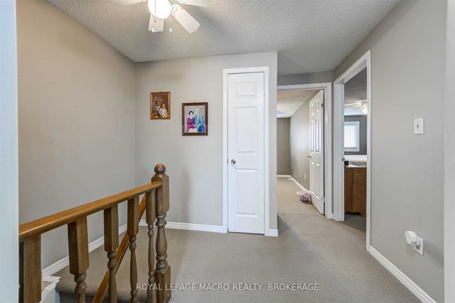1675 Upper Gage Ave, Townhouse with 3 bedrooms, 2 bathrooms and 2 parking in Hamilton ON | Image 11