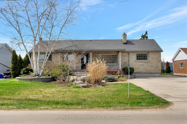 565 Second Rd E, House detached with 4 bedrooms, 3 bathrooms and 12 parking in Hamilton ON | Image 12