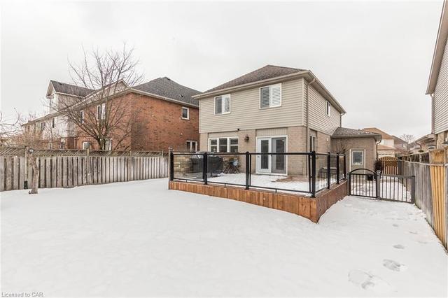 299 Kerwood Drive, House detached with 3 bedrooms, 1 bathrooms and 4 parking in Cambridge ON | Image 39