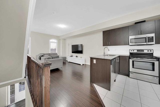 1371 Salem Rd N, House attached with 3 bedrooms, 3 bathrooms and 3 parking in Ajax ON | Image 25