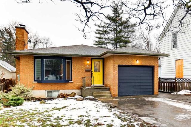 upper - 29 Guest St, House detached with 3 bedrooms, 2 bathrooms and 3 parking in Brampton ON | Image 12