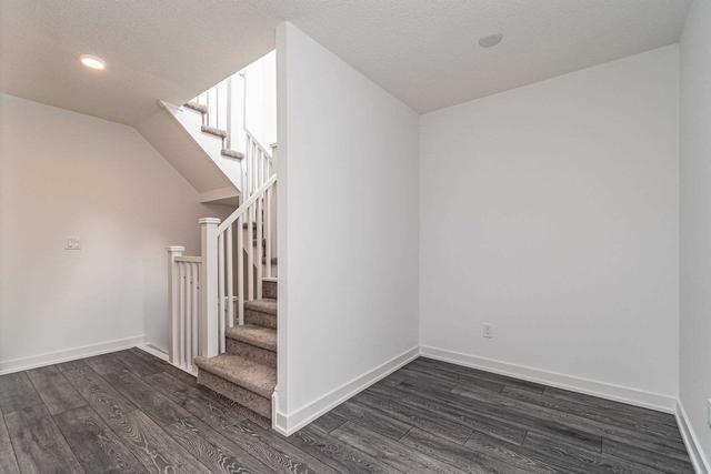 212 - 1121 Cooke Blvd, Townhouse with 3 bedrooms, 3 bathrooms and 1 parking in Burlington ON | Image 19