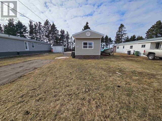 108 Evergreen Village, Home with 2 bedrooms, 1 bathrooms and null parking in Summerside PE | Image 2