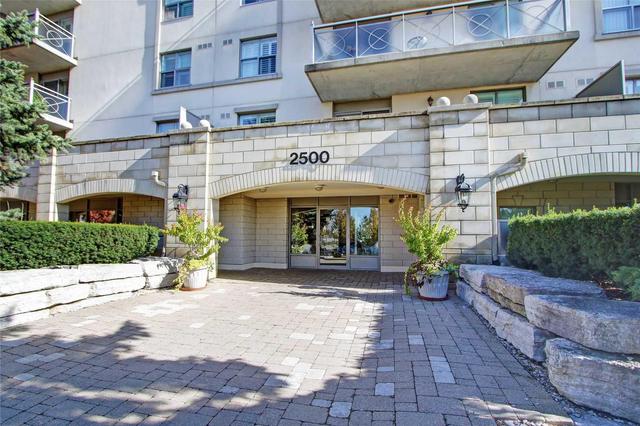 314 - 2500 Rutherford Rd, Condo with 2 bedrooms, 2 bathrooms and null parking in Vaughan ON | Image 2