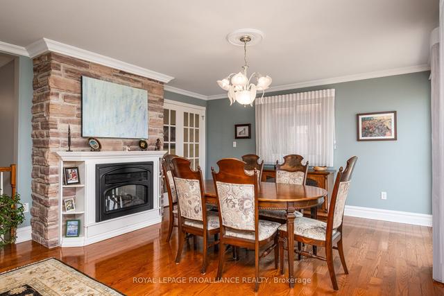727 Aylmer Cres, House detached with 2 bedrooms, 3 bathrooms and 6 parking in Kingston ON | Image 14