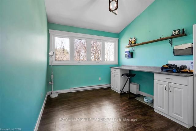34159 Maguire Rd, House detached with 3 bedrooms, 2 bathrooms and 10 parking in North Middlesex ON | Image 9