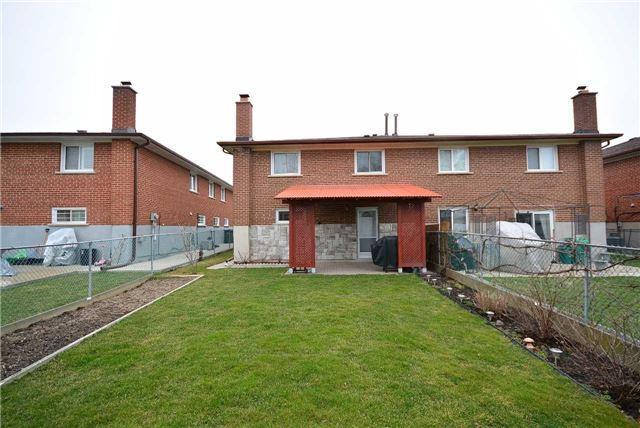 3634 Molly Ave, House semidetached with 3 bedrooms, 2 bathrooms and 2 parking in Mississauga ON | Image 20