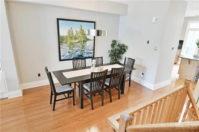 110 Springhurst Avenue, Townhouse with 3 bedrooms, 3 bathrooms and 3 parking in Ottawa ON | Image 13