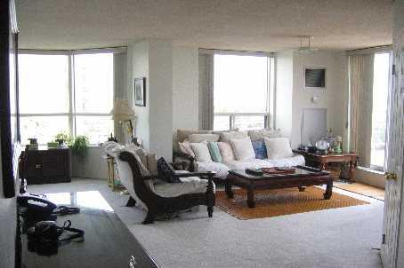 1002 - 6 Humberline Dr, Condo with 2 bedrooms, 2 bathrooms and 2 parking in Toronto ON | Image 3