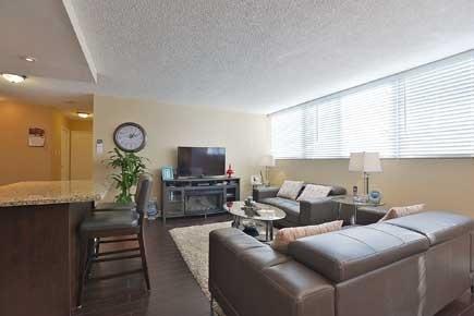 1507 - 3700 Kaneff Cres, Condo with 3 bedrooms, 2 bathrooms and 1 parking in Mississauga ON | Image 5