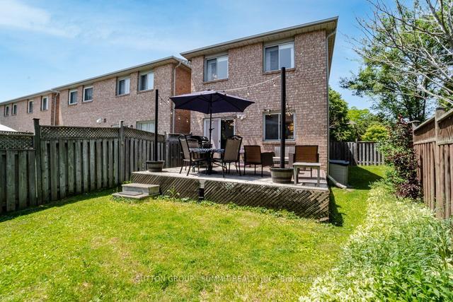 27 Gilgorm Rd, Condo with 3 bedrooms, 3 bathrooms and 2 parking in Brampton ON | Image 13