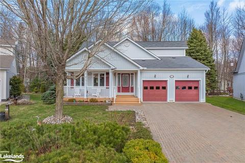 35 Springwood Crescent, House detached with 3 bedrooms, 3 bathrooms and 6 parking in Gravenhurst ON | Card Image