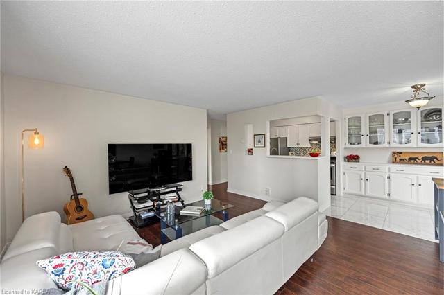 203 - 315 Regent Street, House attached with 2 bedrooms, 1 bathrooms and 1 parking in Kingston ON | Image 16