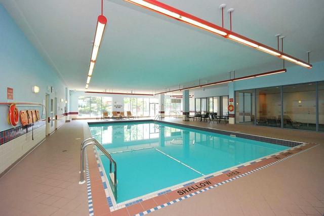 1215 - 250 Webb Dr, Condo with 2 bedrooms, 2 bathrooms and 1 parking in Mississauga ON | Image 36