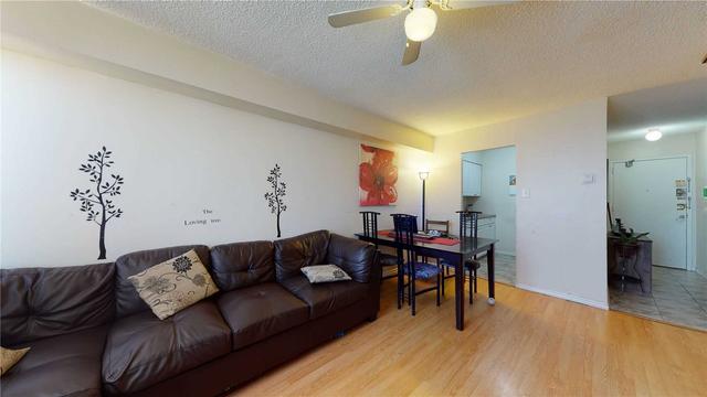 1106 - 50 Lotherton Ptwy, Condo with 3 bedrooms, 1 bathrooms and 1 parking in Toronto ON | Image 8