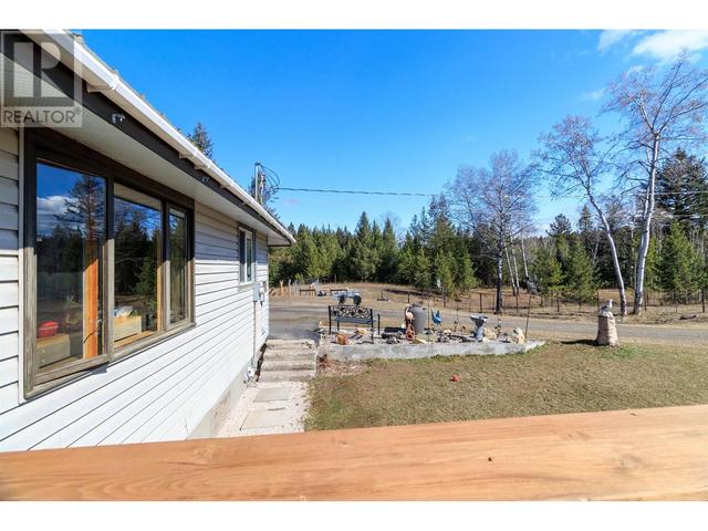 4939 Timothy Lake Road, House detached with 3 bedrooms, 2 bathrooms and null parking in Cariboo G BC | Image 32