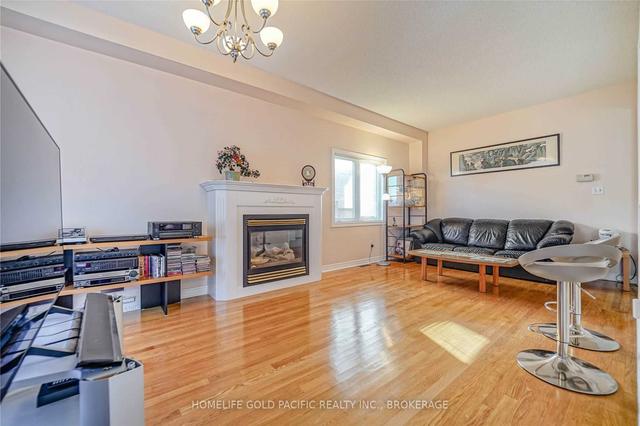 81 Eastpine Dr, House detached with 3 bedrooms, 3 bathrooms and 6 parking in Markham ON | Image 15