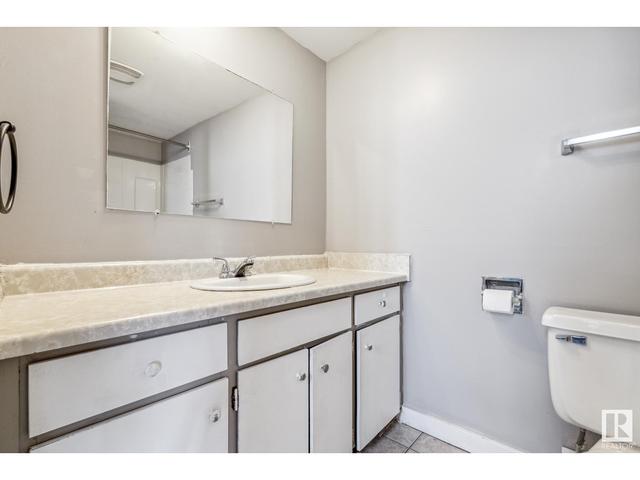 10611 80 St Nw, House attached with 3 bedrooms, 1 bathrooms and null parking in Edmonton AB | Image 35