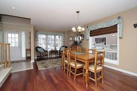 5153 Bunton Cres, House detached with 3 bedrooms, 3 bathrooms and 3 parking in Burlington ON | Image 2