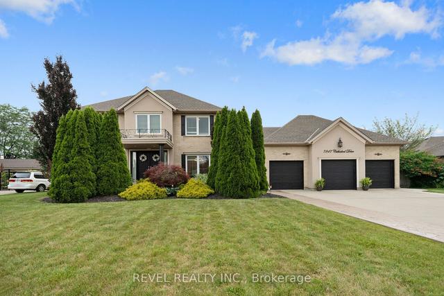 7847 Cathedral Dr, House detached with 4 bedrooms, 3 bathrooms and 9 parking in Niagara Falls ON | Image 23