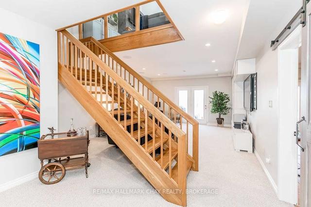 64 Woodcrest Rd, House detached with 2 bedrooms, 3 bathrooms and 8 parking in Barrie ON | Image 13