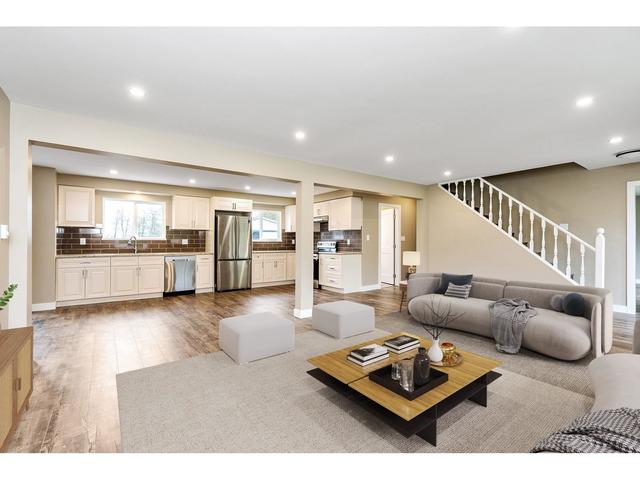26274 24 Avenue, House detached with 4 bedrooms, 3 bathrooms and 9 parking in Langley BC | Image 12
