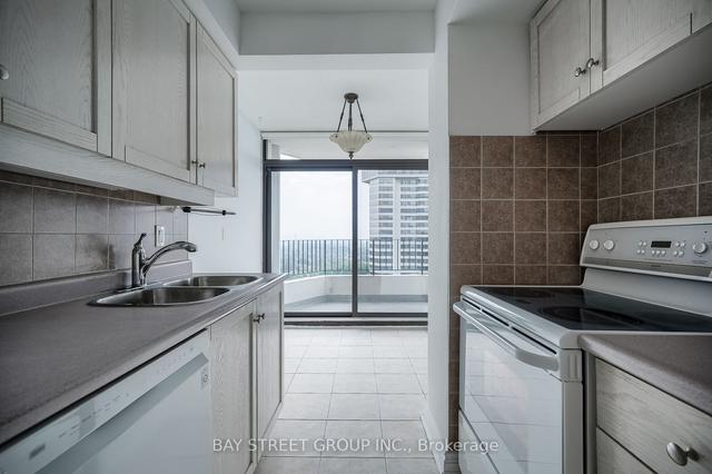1710 - 1333 Bloor St N, Condo with 3 bedrooms, 2 bathrooms and 1 parking in Mississauga ON | Image 14