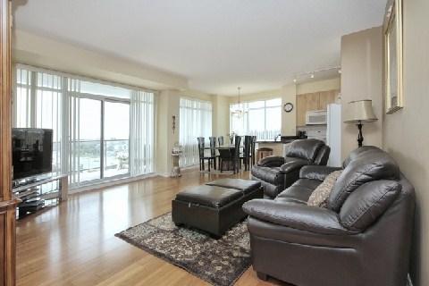 405 - 11121 Yonge St, Condo with 2 bedrooms, 2 bathrooms and 1 parking in Richmond Hill ON | Image 2