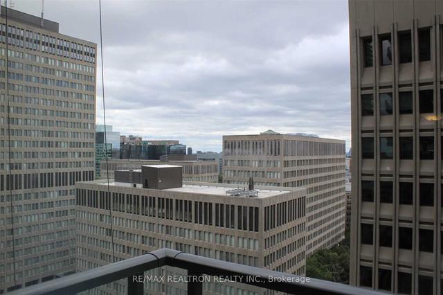 1808 - 955 Bay St, Condo with 1 bedrooms, 1 bathrooms and 0 parking in Toronto ON | Image 13