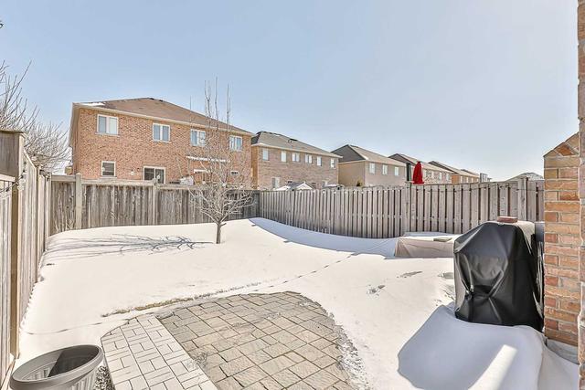 118 Black Maple Cres, House semidetached with 4 bedrooms, 4 bathrooms and 4 parking in Vaughan ON | Image 32