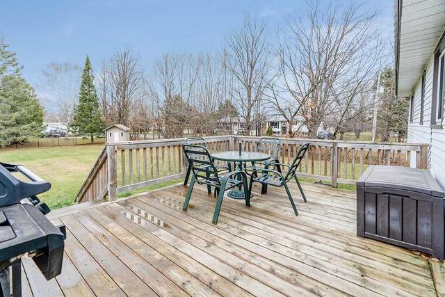 2 Robbin's Dr, House detached with 3 bedrooms, 1 bathrooms and 8 parking in Oro Medonte ON | Image 6