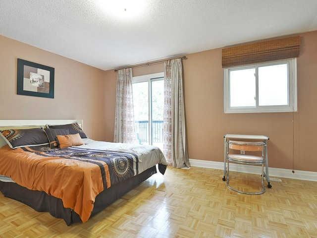 100 - 2315 Bromsgrove Rd, Townhouse with 3 bedrooms, 3 bathrooms and 1 parking in Mississauga ON | Image 9