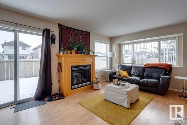 7 - 230 Edwards Dr Sw, House attached with 2 bedrooms, 1 bathrooms and 2 parking in Edmonton AB | Image 13