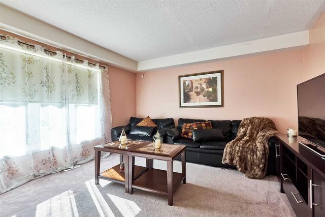 69 Tansley Cres, House detached with 3 bedrooms, 3 bathrooms and 3 parking in Ajax ON | Image 10