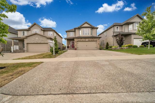 612 Thorndale Dr, House detached with 3 bedrooms, 3 bathrooms and 5 parking in Waterloo ON | Image 1