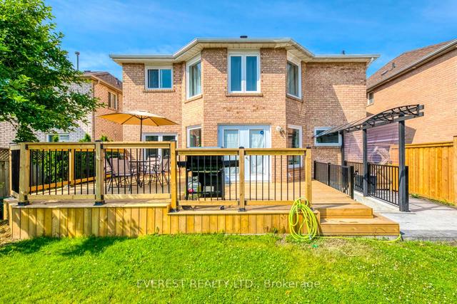 19 Beaconsfield Ave, House detached with 4 bedrooms, 4 bathrooms and 6 parking in Brampton ON | Image 33