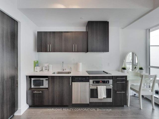 407 - 508 Wellington St W, Condo with 1 bedrooms, 1 bathrooms and 0 parking in Toronto ON | Image 6