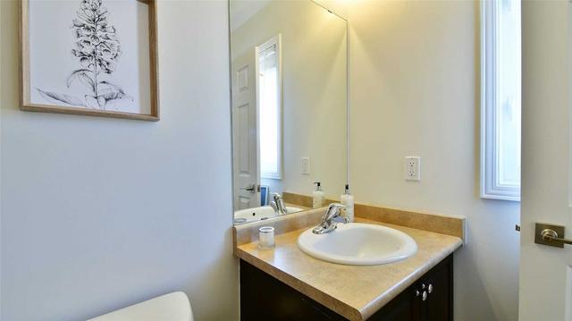 87 Wilkes Cres, House attached with 3 bedrooms, 4 bathrooms and 3 parking in Toronto ON | Image 25