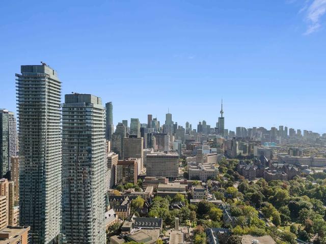 1410 - 35 Balmuto St, Condo with 1 bedrooms, 1 bathrooms and 0 parking in Toronto ON | Image 11