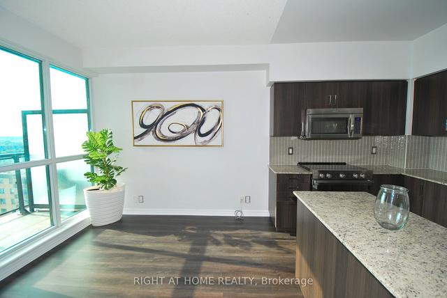 1201 - 80 Esther Lorrie Dr, Condo with 1 bedrooms, 1 bathrooms and 1 parking in Toronto ON | Image 6