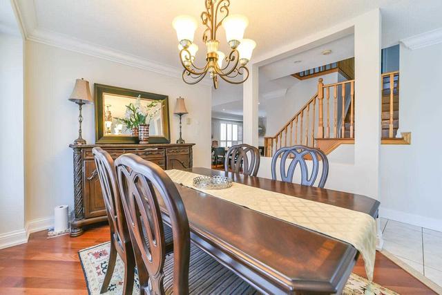 56 Leagate St, House detached with 4 bedrooms, 4 bathrooms and 6 parking in Brampton ON | Image 5