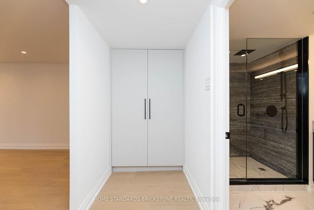 805 - 61 St Clair Ave W, Condo with 2 bedrooms, 2 bathrooms and 2 parking in Toronto ON | Image 21