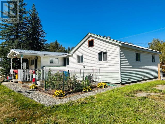 418 Webber Road, House detached with 2 bedrooms, 1 bathrooms and null parking in Clearwater BC | Image 25